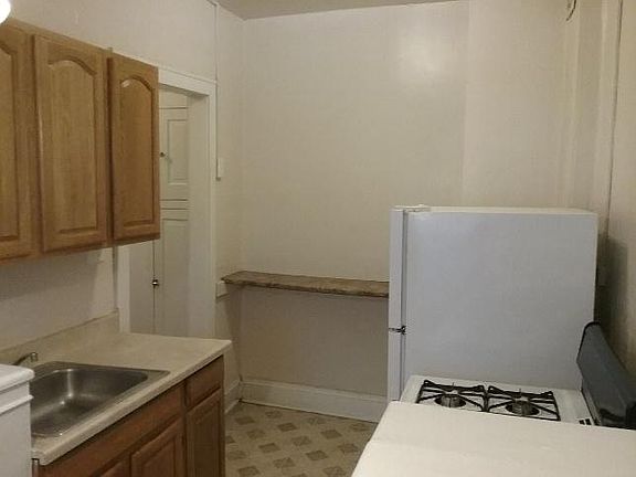 2nd image of 12203 Clifton Blvd APT 23