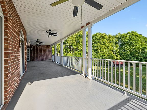 54th image of 4024 Williamsport Pike