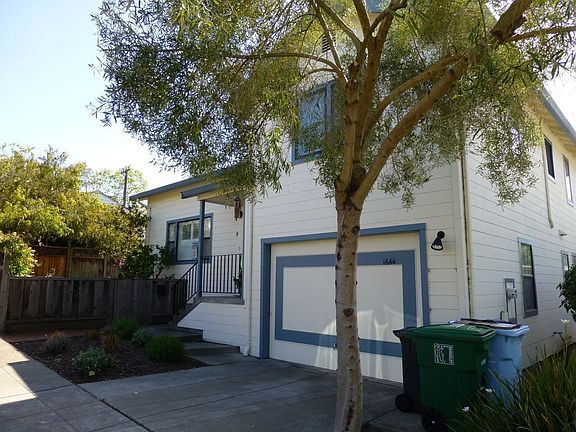 front with garage door