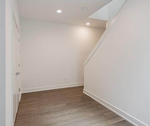 2nd image of 221 Alfred St #5MTK5S