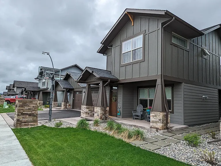 2082 Dennison Ln — Photo 26