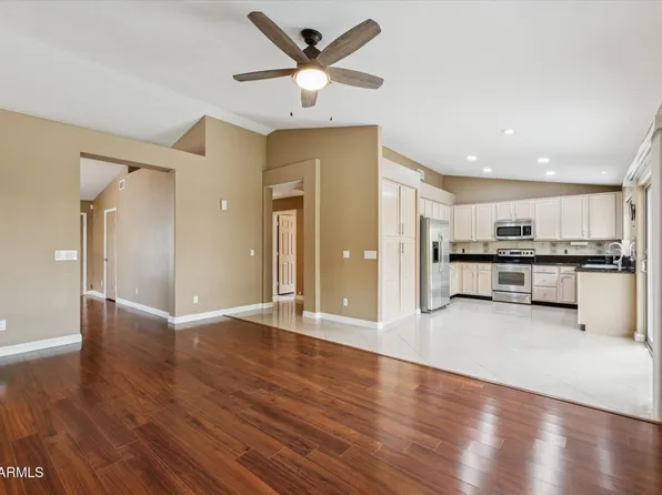 4617 E SUMMERHAVEN Drive, Phoenix, AZ 85044