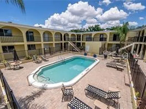 3206 W Azeele St APT 220, Tampa, FL 33609
