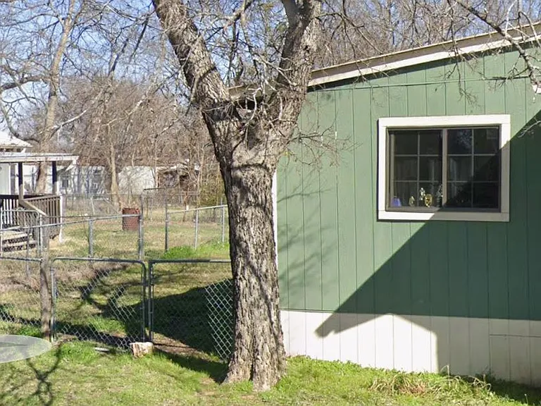 309 W Sherman St — Photo 12