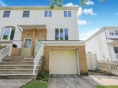 306 Colon Ave, Staten Island, NY, 10308