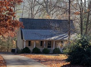 112 Golden Springs Dr, Liberty, SC 29657