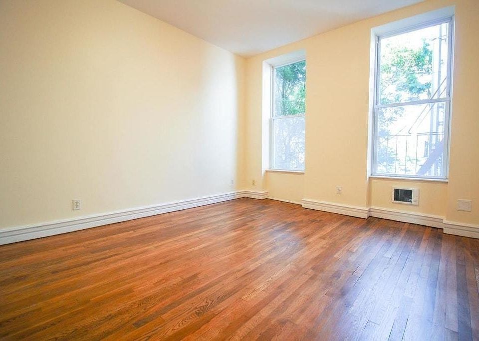 2nd image of 2326 2nd Ave APT 3S