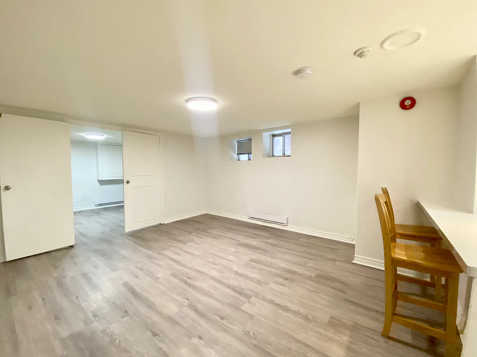 589 Annette St - BSMT — Photo 3