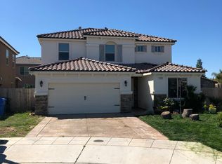 1428 Taylor Ln, Madera, CA 93637