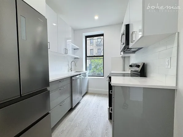 815 West 180th Street 53 image 2 of 7