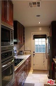 5th image of 21024 Costanso St
