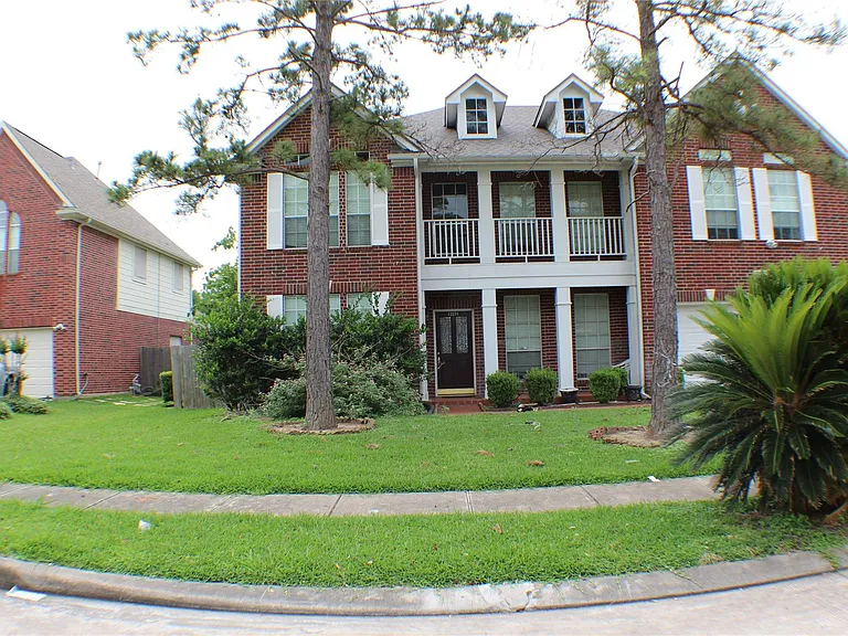 12231 Ashford Park Dr — Photo 2
