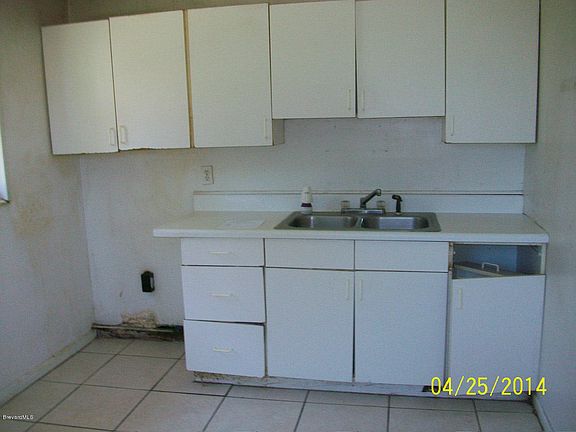 3rd image of 2811 Grant St