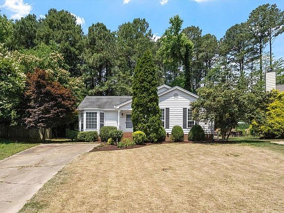 2nd image of 4637 Timberhurst Dr