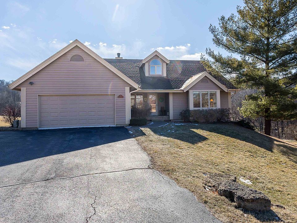 1st image of 17 Wedgewood Dr