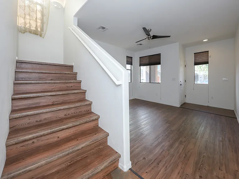 1602 W Homecoming Way — Photo 18