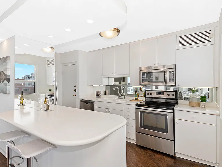 1313 N Ritchie Ct #2405 — Photo 10