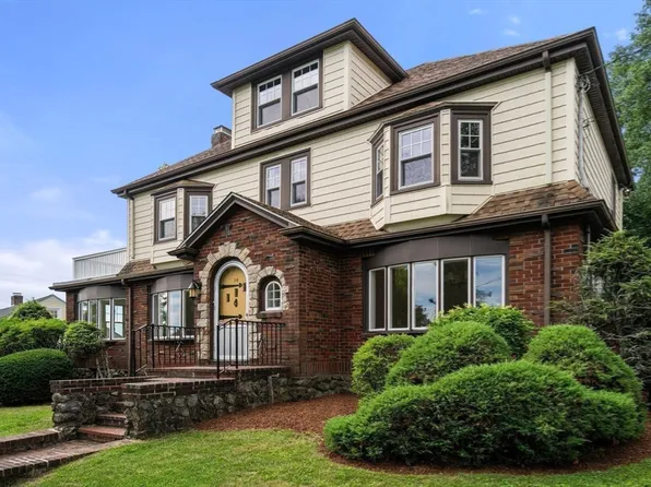 16 Douglas Rd, Belmont, MA 02478