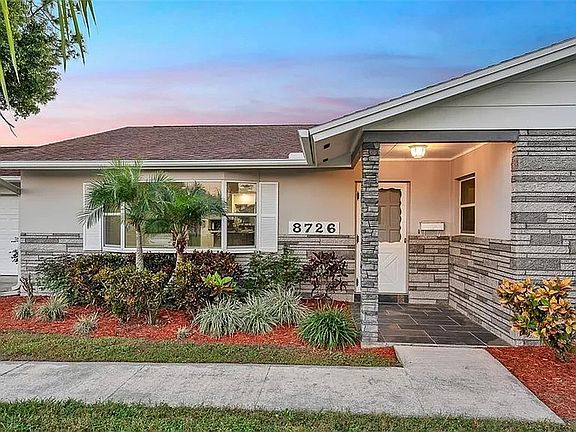 4th image of 8726 Palisades Dr