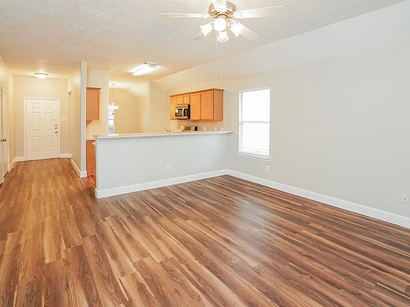4th image of 19906 Bettencourt Ln