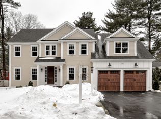 11 Marigold Ave, Wellesley, MA 02482