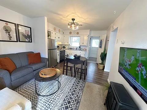 1 bed, 476 sqft, $1,125 — Photo 3