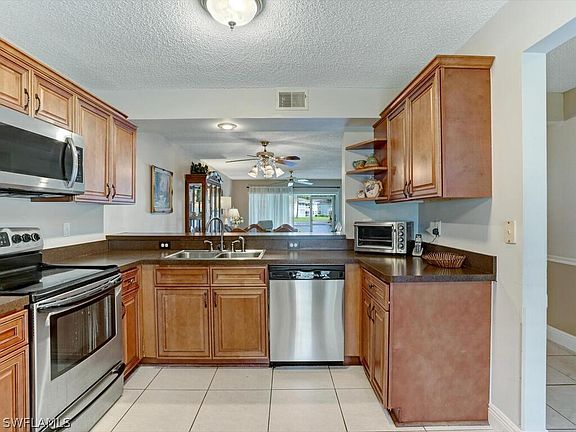 5th image of 875 New Waterford Dr #T-102