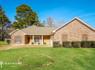 174 Oak Grove Dr, Brandon, MS 39047