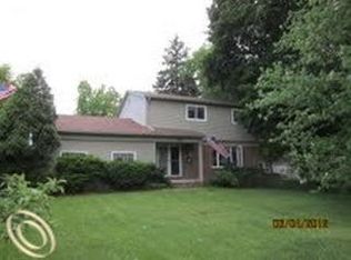 25350 S River Rd, Harrison Township, MI 48045