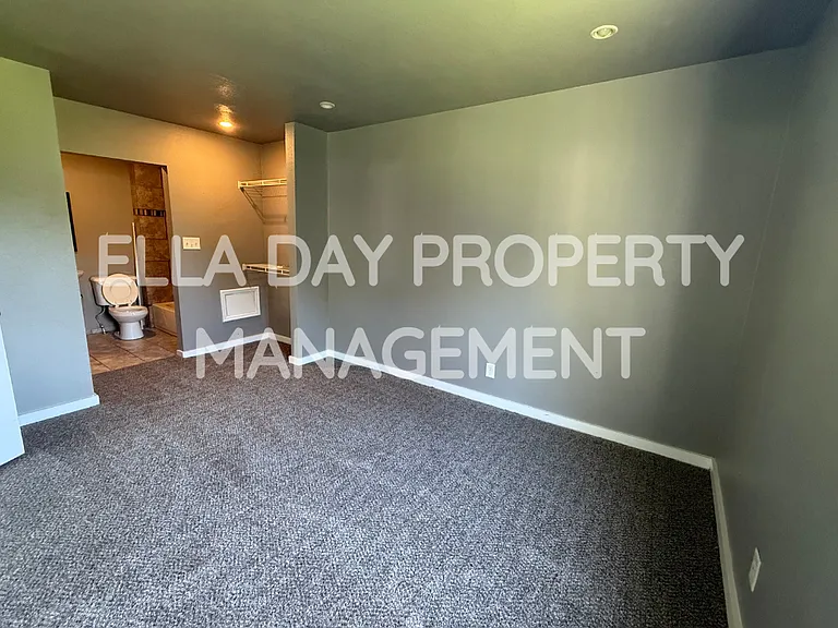 836 S Terrace Dr #1 — Photo 2