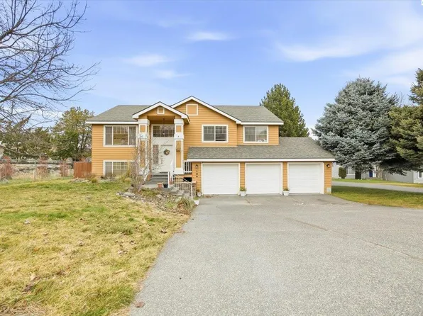 106 Edgewood Dr, Richland, WA 99352