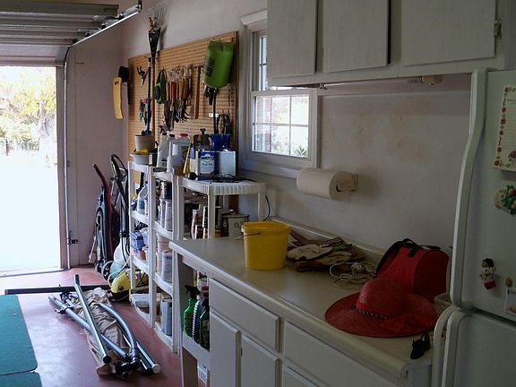 5th image of 515 Chaparral Dr