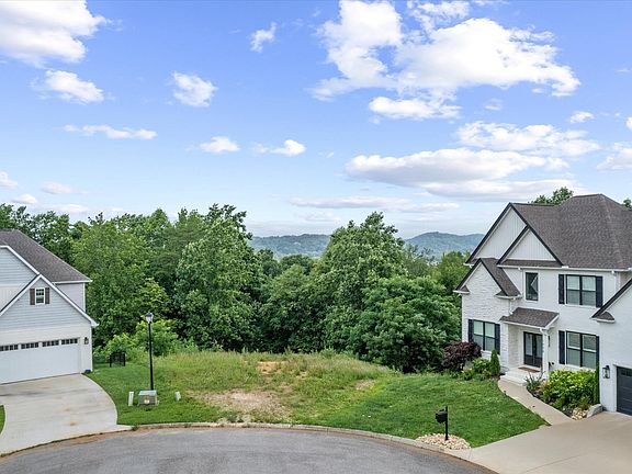 5th image of 1564 Mountain Hill Ln