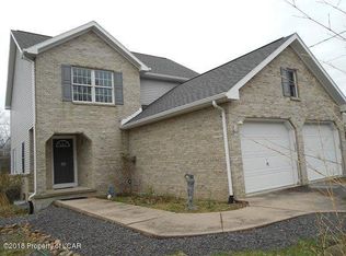 36 Winged Foot Dr, Hazle Township, PA 18202