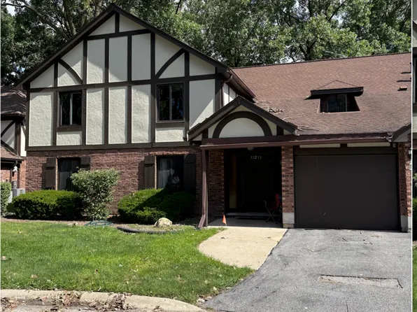 11211 Sycamore Ln #62D, Palos Hills, IL 60465