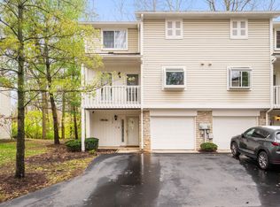 1115 Island Woods Dr, Indianapolis, IN