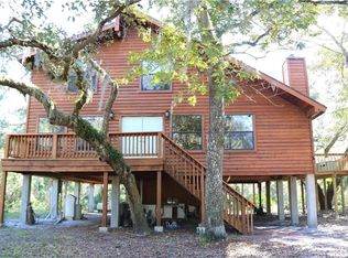 8900 Lindy Ln, New Port Richey, FL 34655