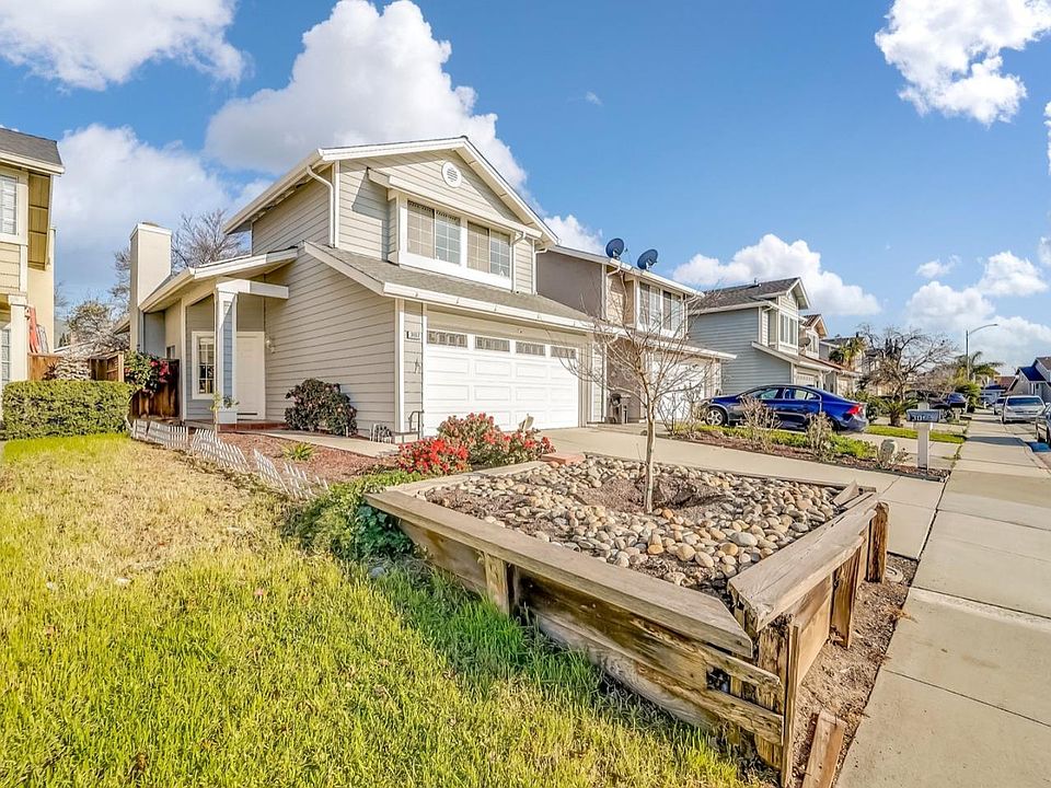 1st image of 3062 Crystal Creek Dr