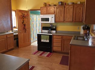 74 W 14th St, Clintonville, WI 54929