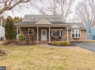 38 Rorer Ave, Hatboro, PA 19040