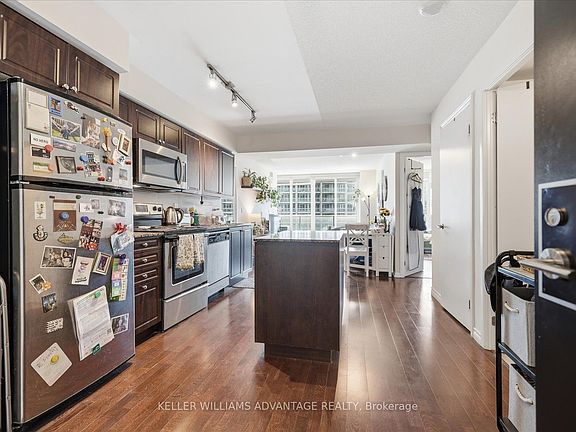 3rd image of 209 Fort York Blvd #1170