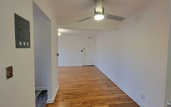 5th image of 2333 Hudson Ter APT E3