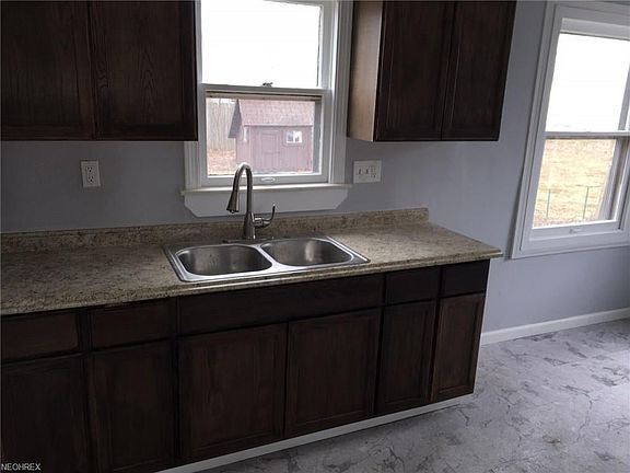 5th image of 316 Walworth Dr