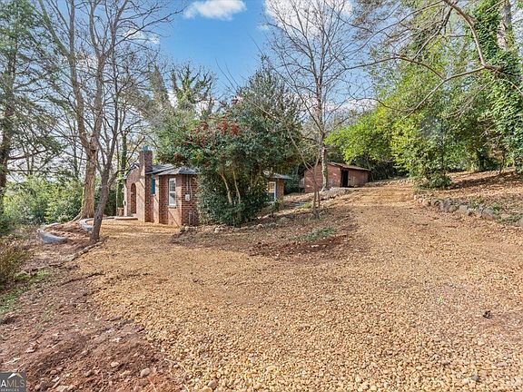 2nd image of 203 Church St NE