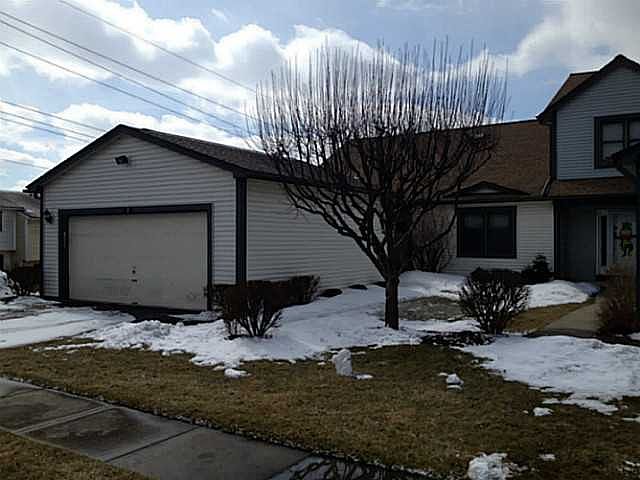 1st image of 2 Midlakes Dr