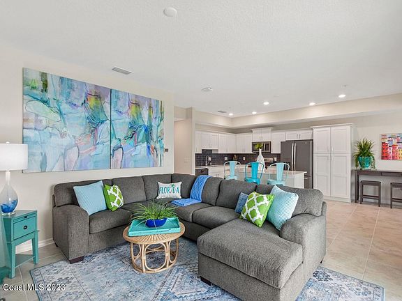 5th image of 3141 Paradox Cir #406
