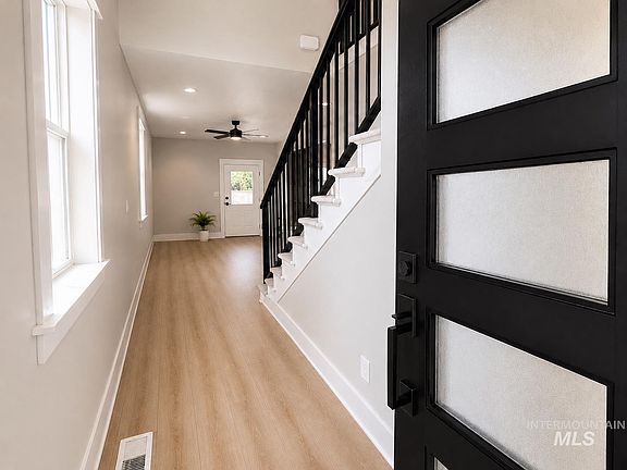 2nd image of 11663 W Endsley Ln