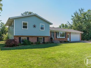 7456 Pete Ave, Jenison, MI 49428