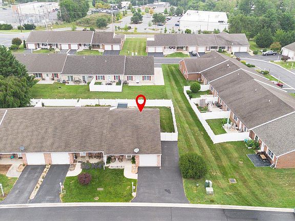 3rd image of 720 Naples Dr