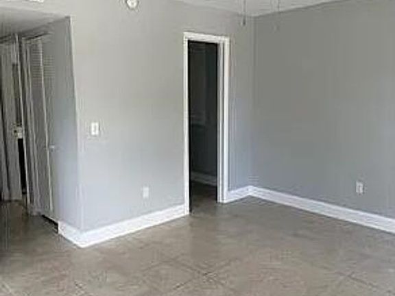 5th image of 4905 Alder Dr APT D